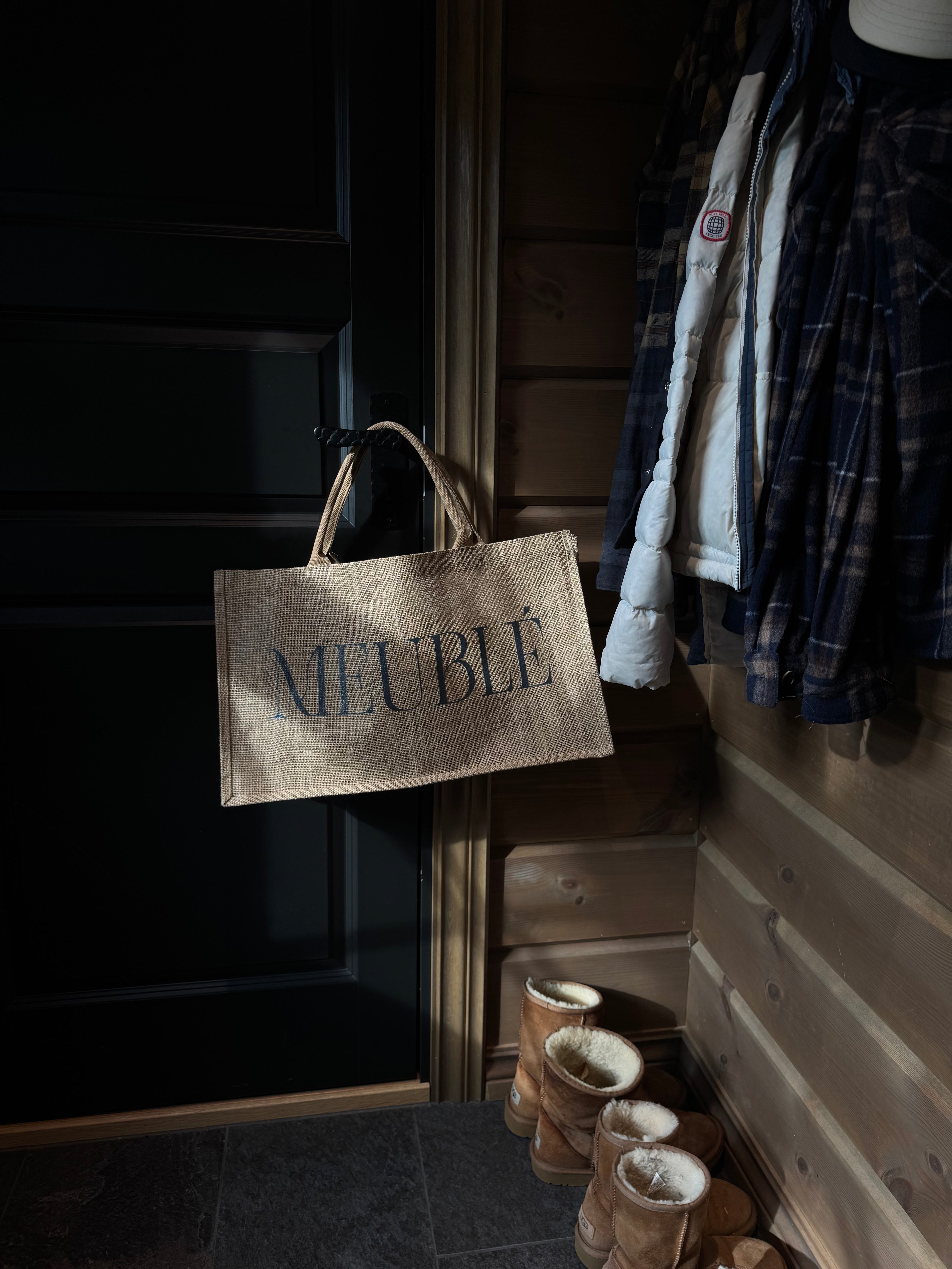 Meublé Daily Shopper