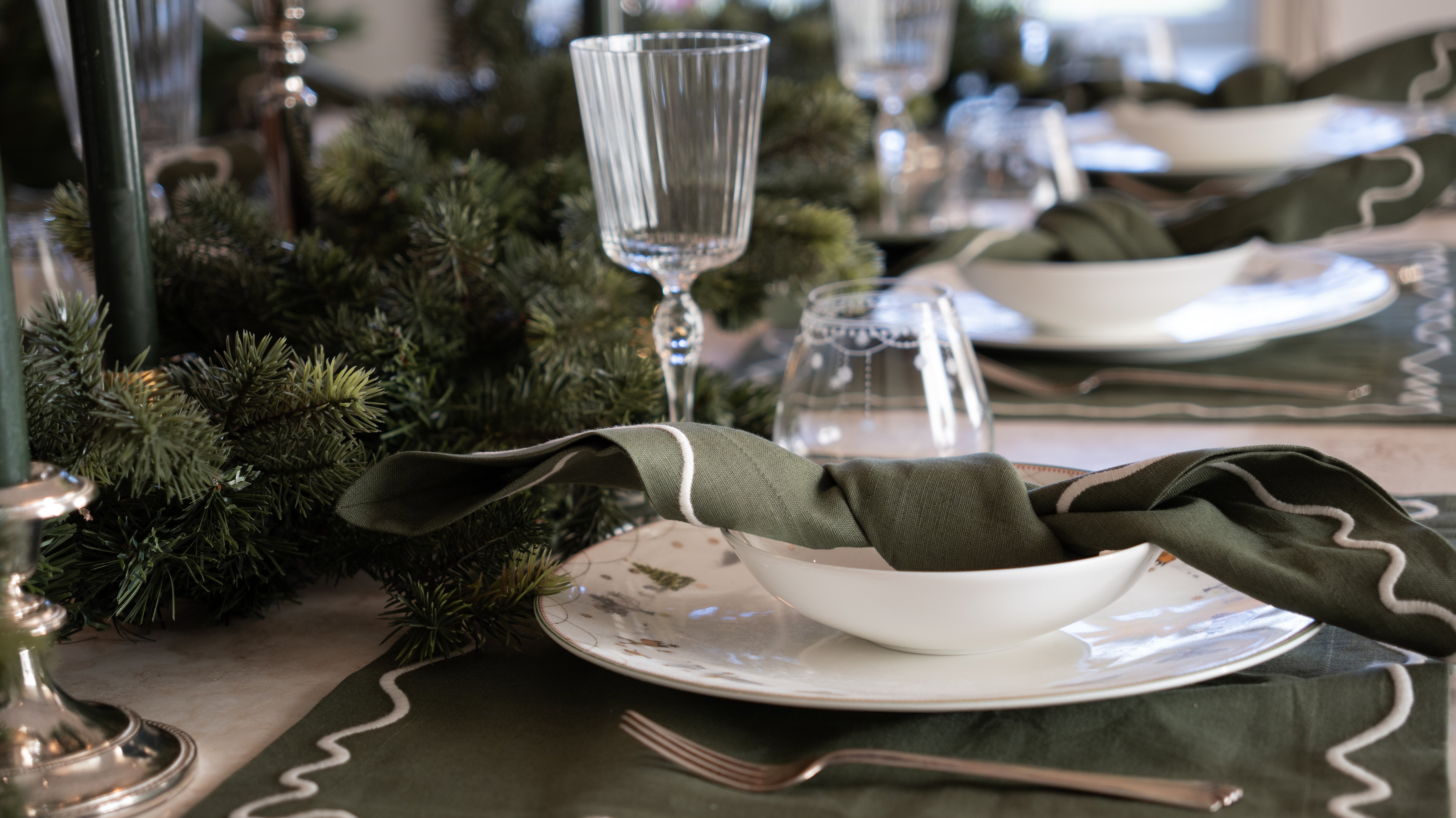 Jules placemat - Forest Green