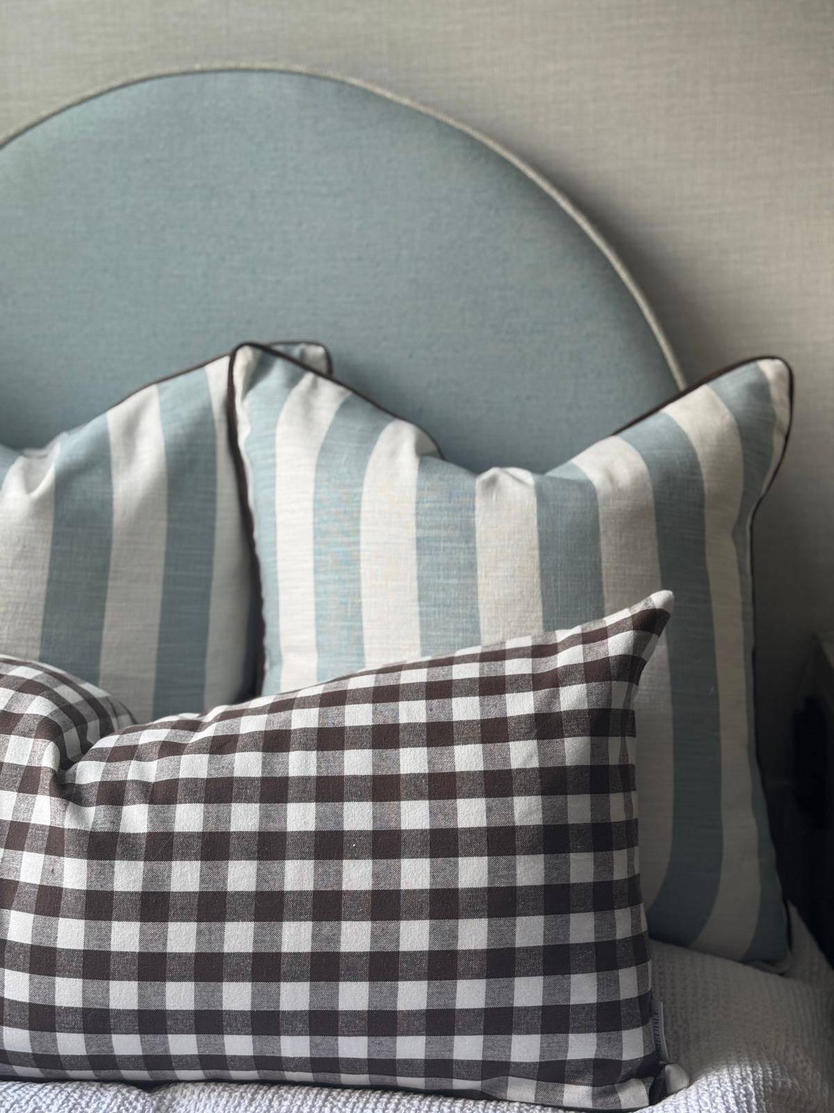 Olivia cushion cover brown